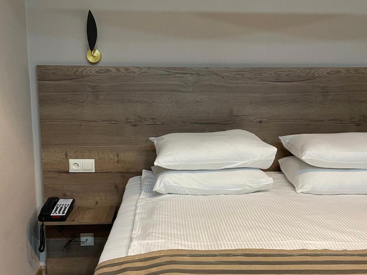 בורובויה Hotel Gloria Deluxe מראה חיצוני תמונה