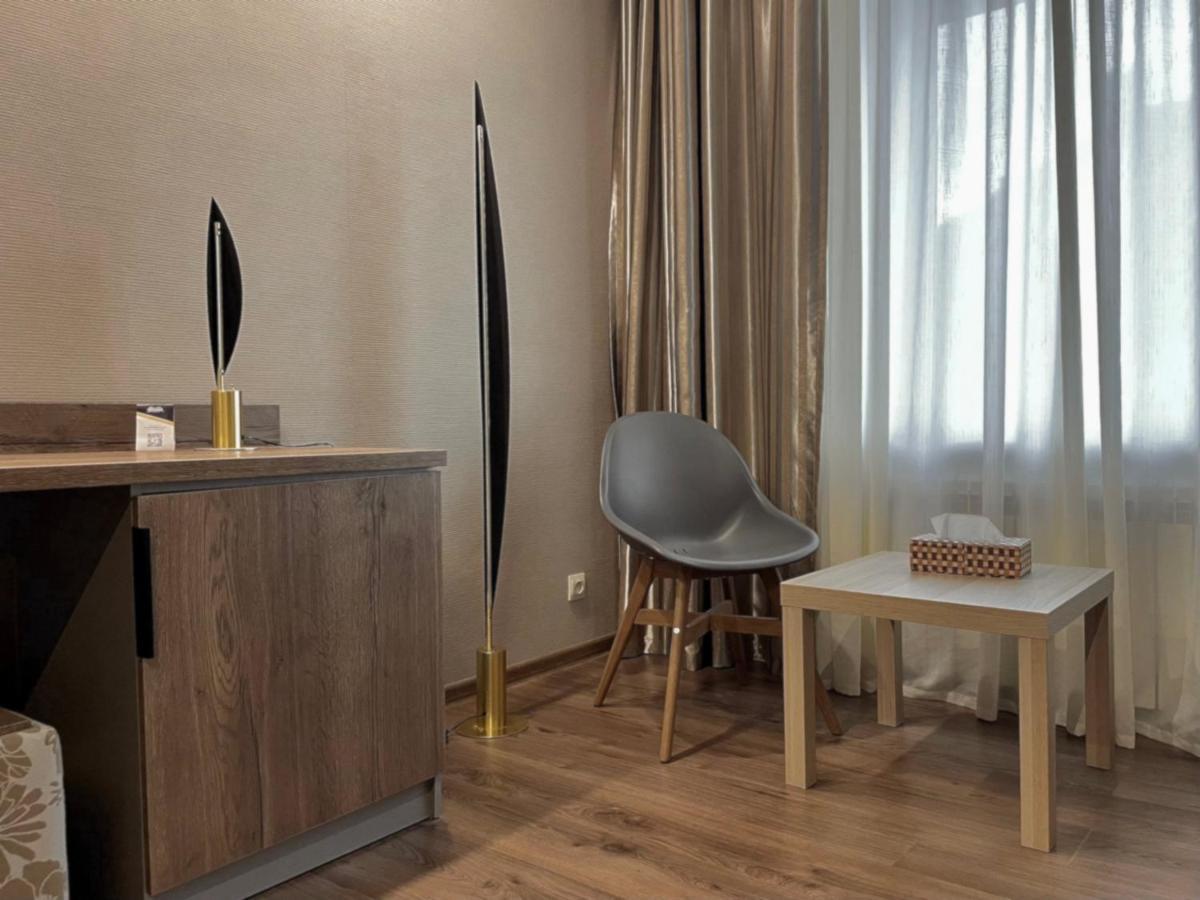 בורובויה Hotel Gloria Deluxe מראה חיצוני תמונה