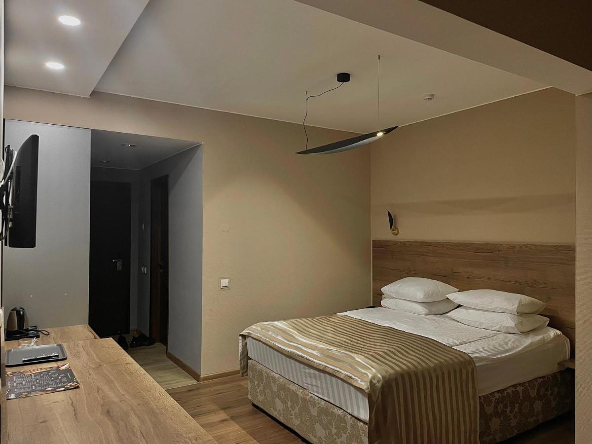 בורובויה Hotel Gloria Deluxe מראה חיצוני תמונה