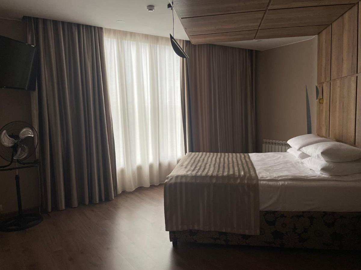 בורובויה Hotel Gloria Deluxe מראה חיצוני תמונה
