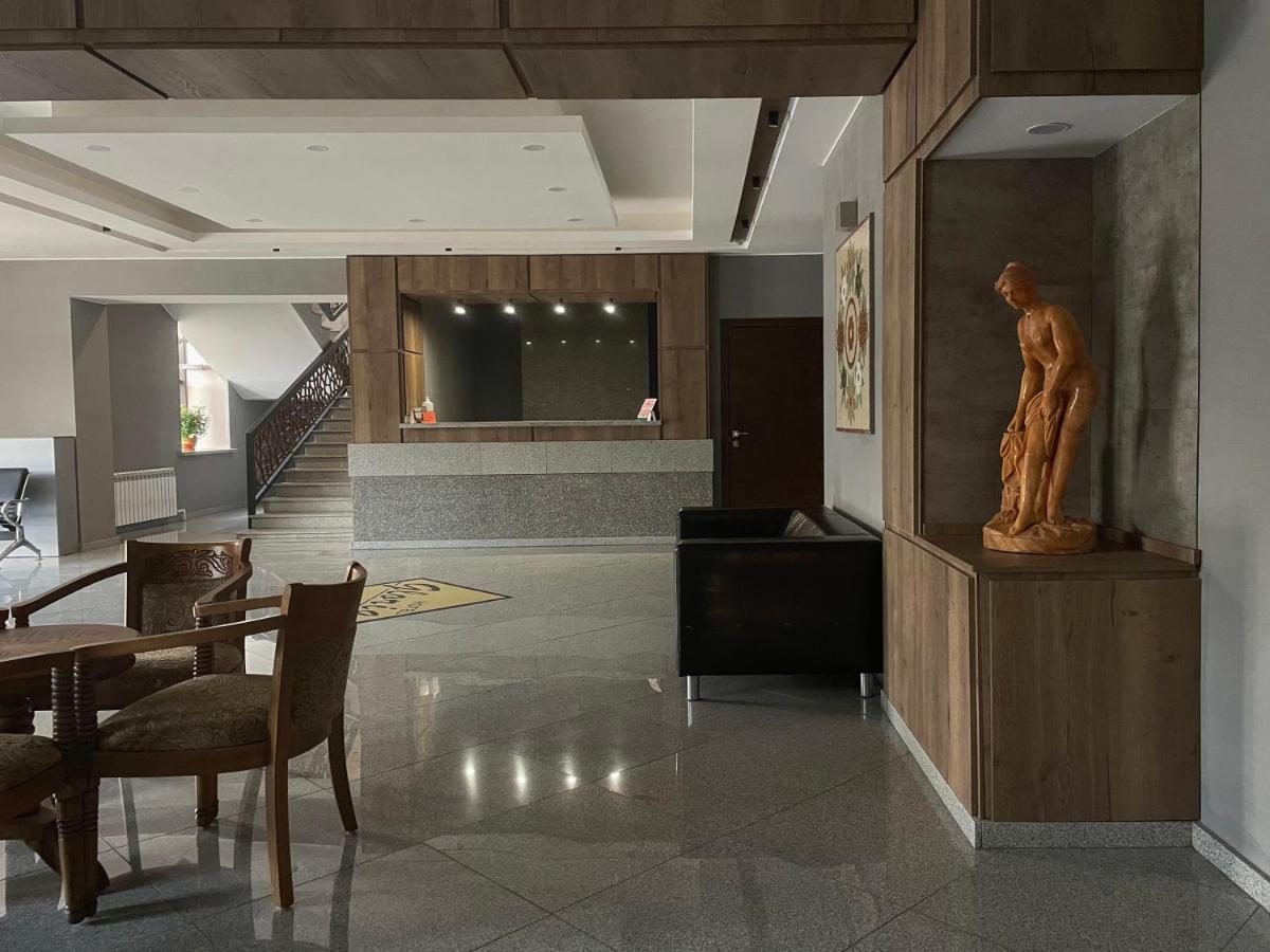 בורובויה Hotel Gloria Deluxe מראה חיצוני תמונה