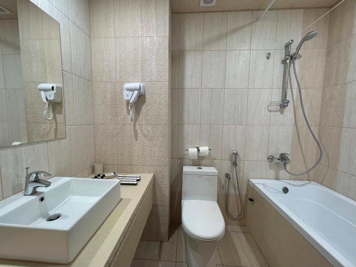 בורובויה Hotel Gloria Deluxe מראה חיצוני תמונה