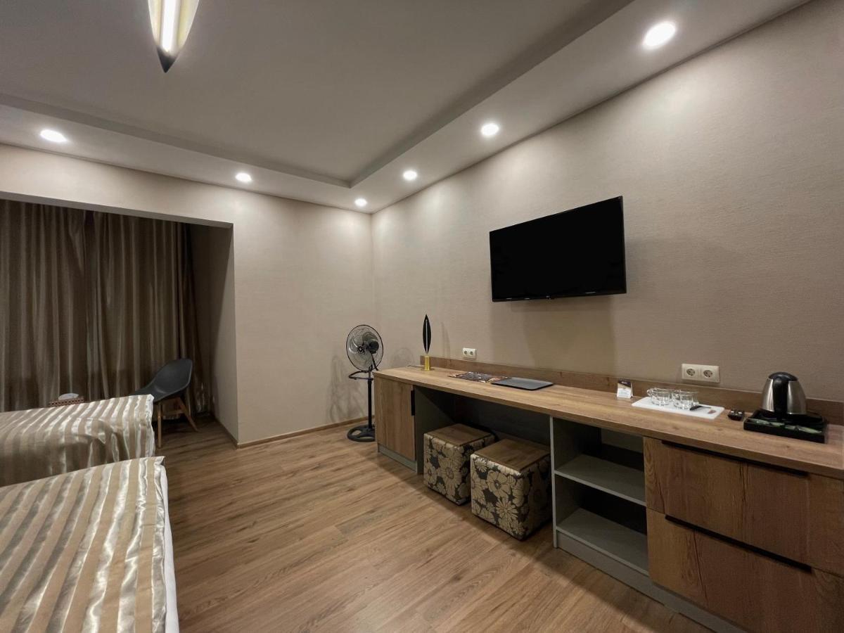 בורובויה Hotel Gloria Deluxe מראה חיצוני תמונה
