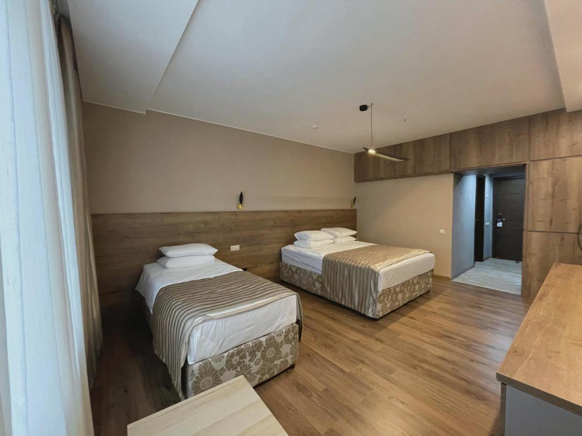 בורובויה Hotel Gloria Deluxe מראה חיצוני תמונה