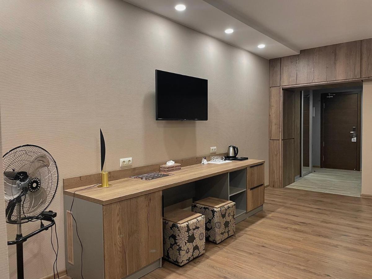 בורובויה Hotel Gloria Deluxe מראה חיצוני תמונה