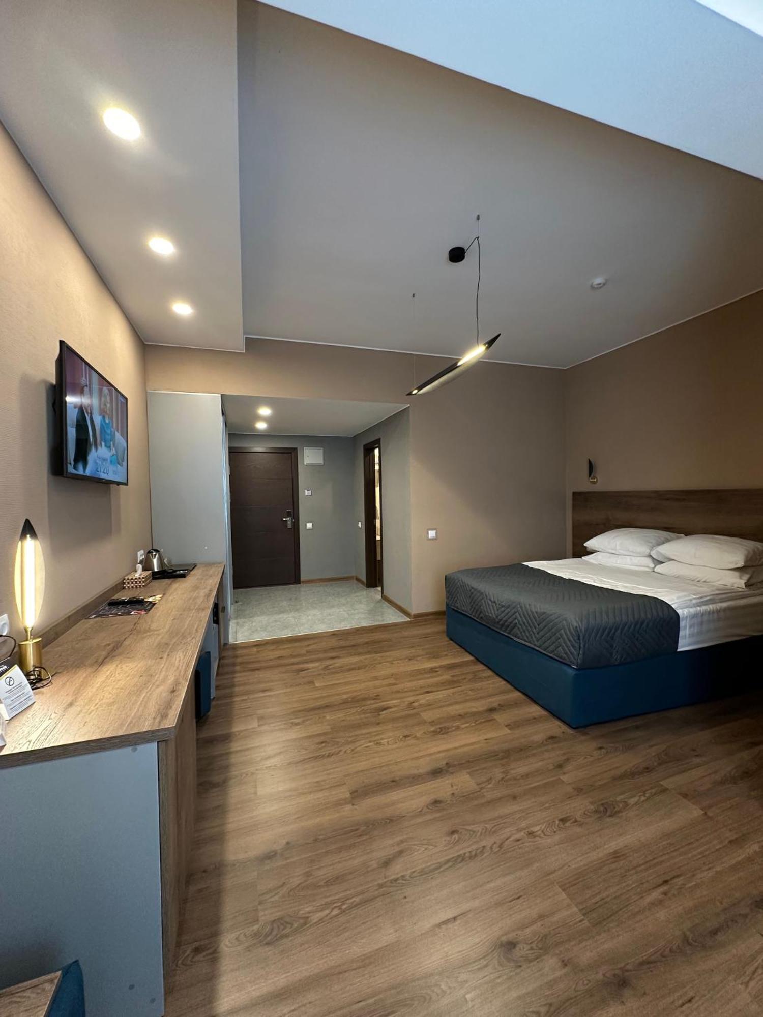 בורובויה Hotel Gloria Deluxe מראה חיצוני תמונה