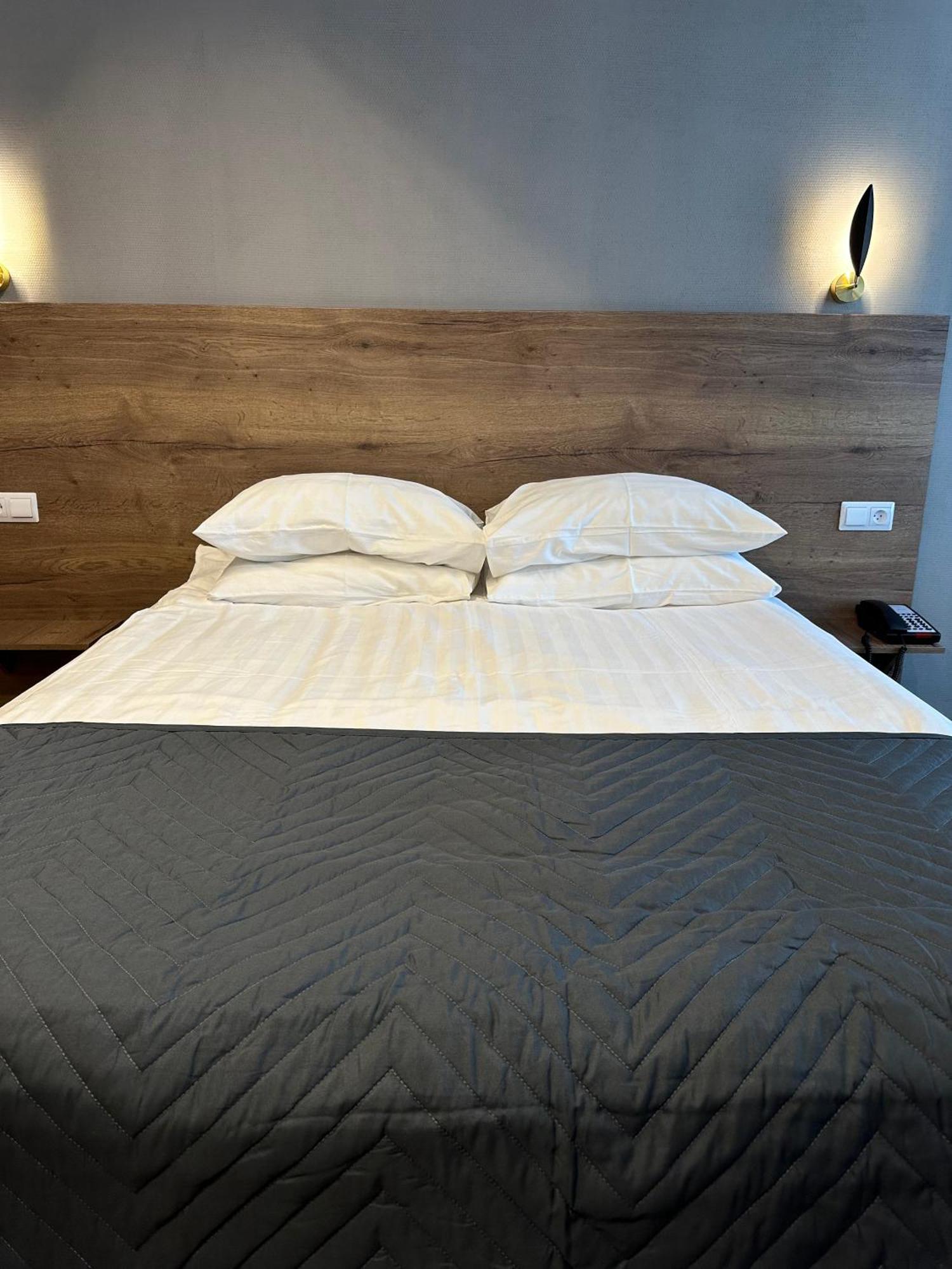 בורובויה Hotel Gloria Deluxe מראה חיצוני תמונה