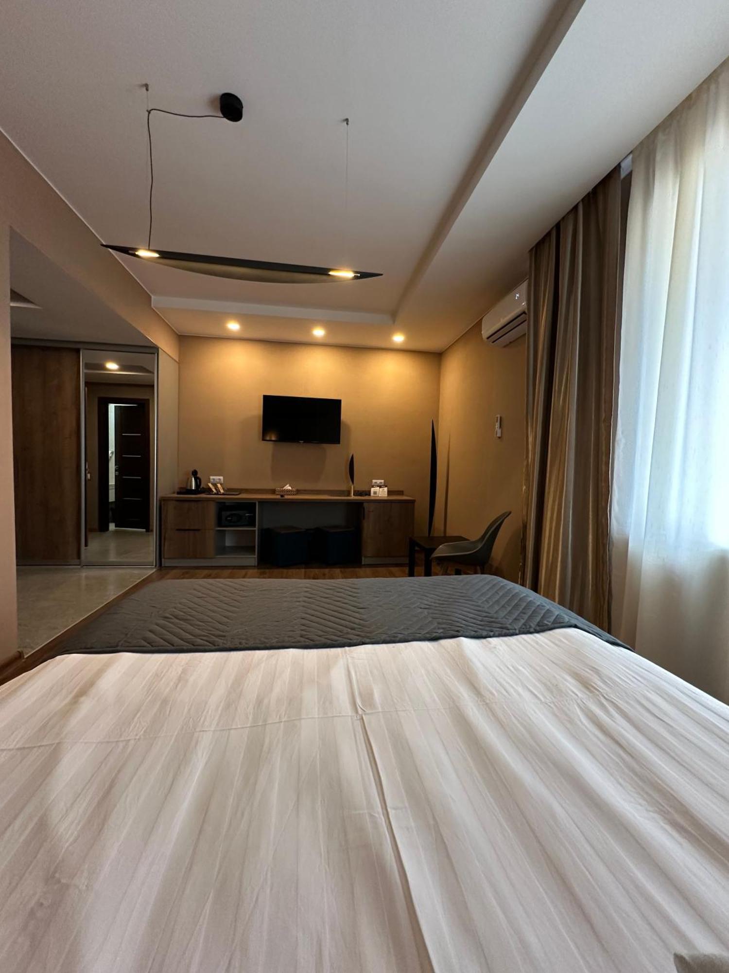 בורובויה Hotel Gloria Deluxe מראה חיצוני תמונה