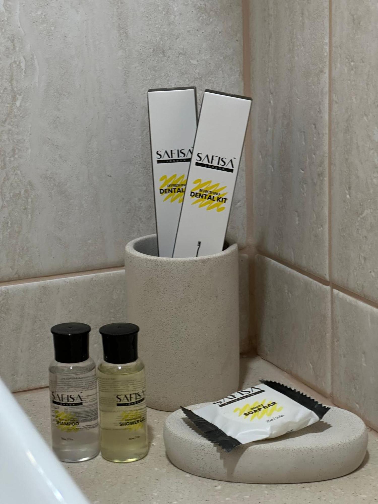 בורובויה Hotel Gloria Deluxe מראה חיצוני תמונה